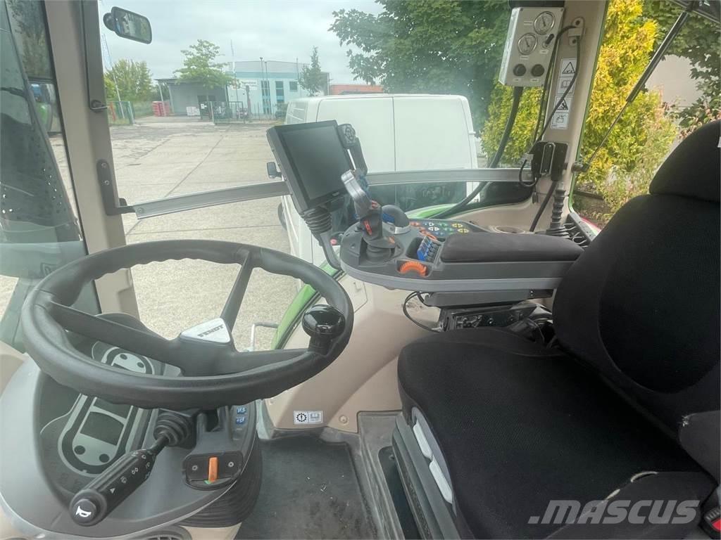 Fendt 724 Vario Tractoren