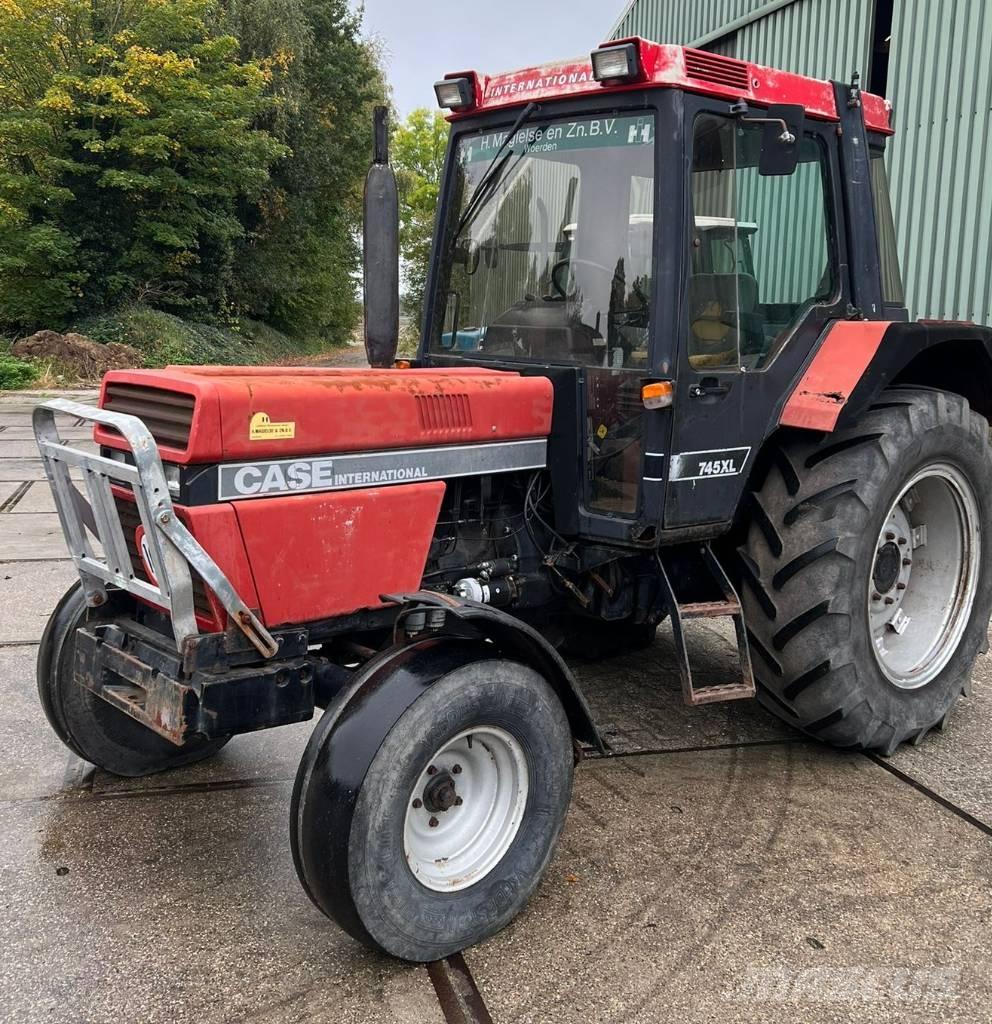 Case IH 745 XL Tractoren