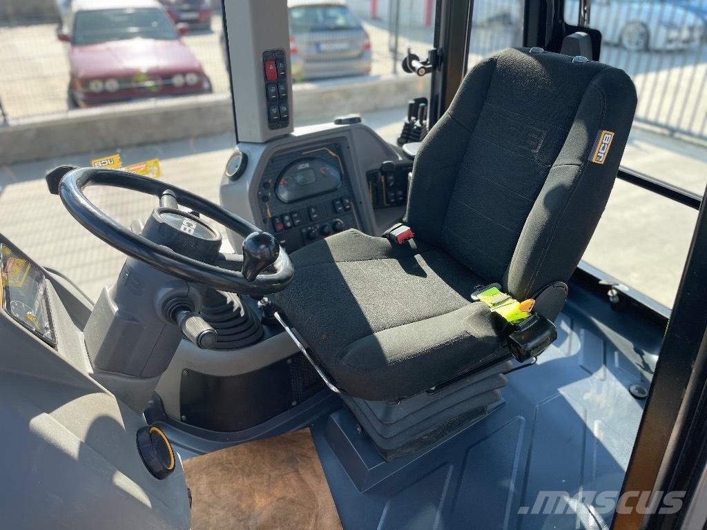 JCB 3 CX / compact Graaf-laadcombinaties