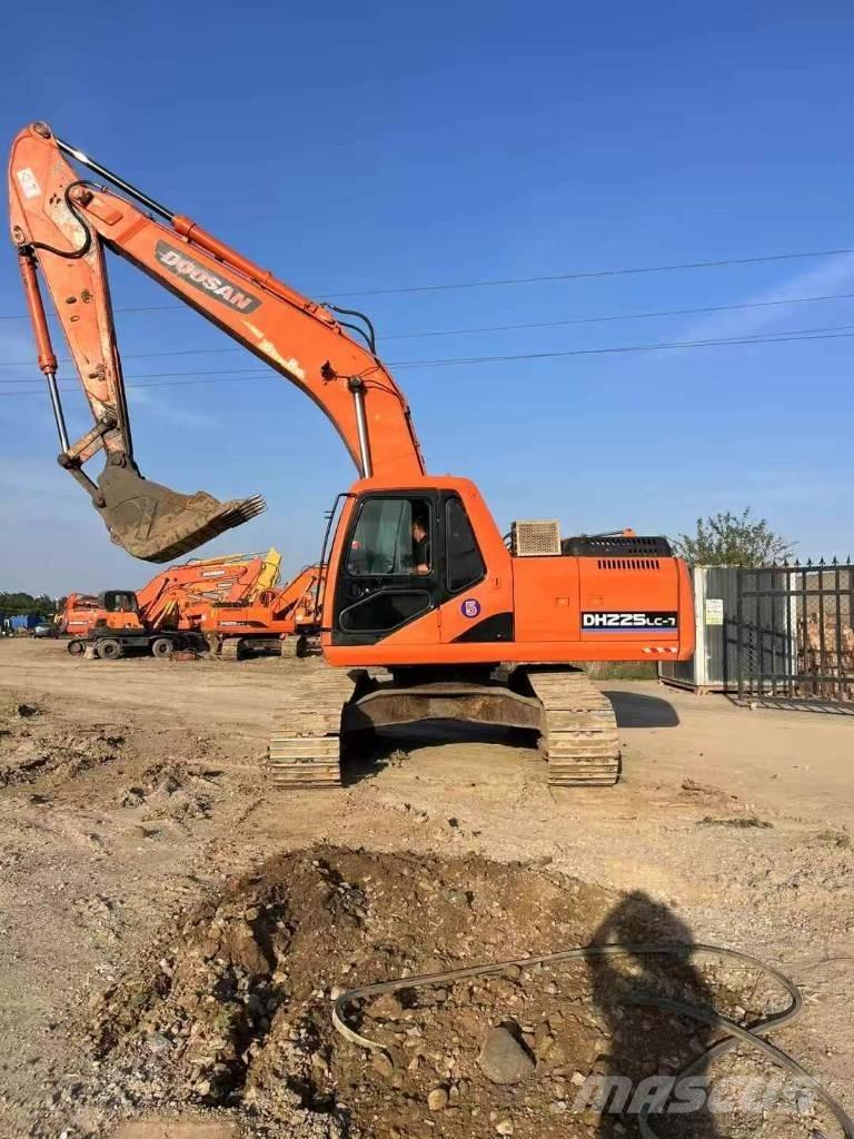 Doosan DH 225 LC-9 Rupsgraafmachines