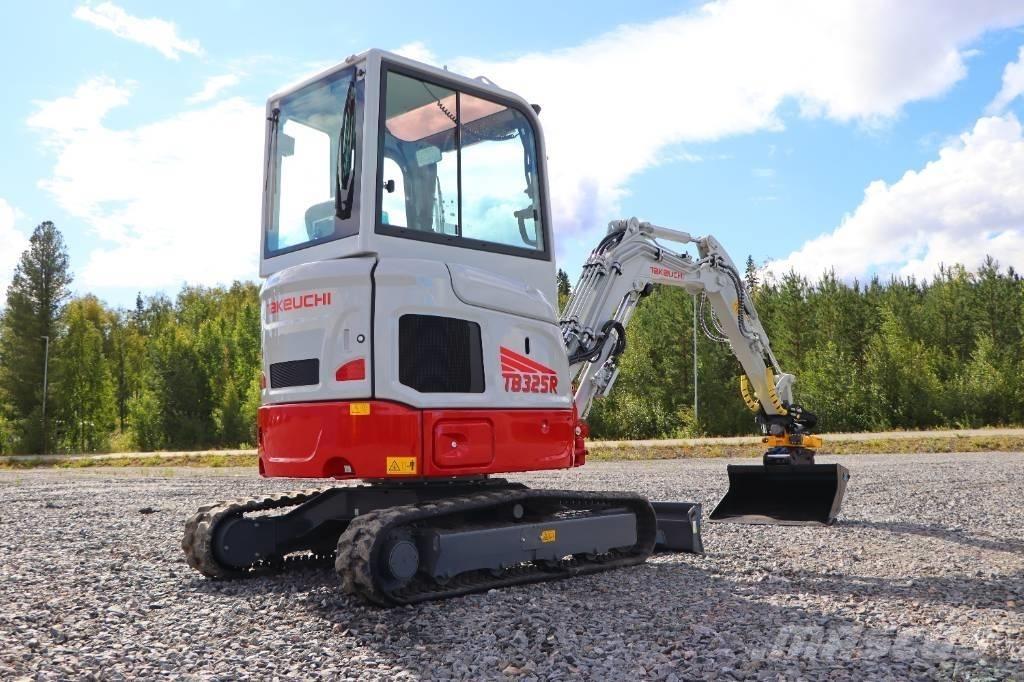 Takeuchi TB325R Minigraafmachines < 7t