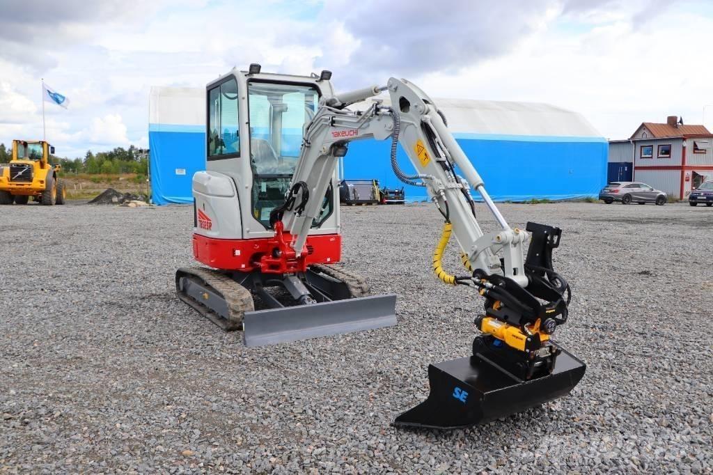 Takeuchi TB325R Minigraafmachines < 7t