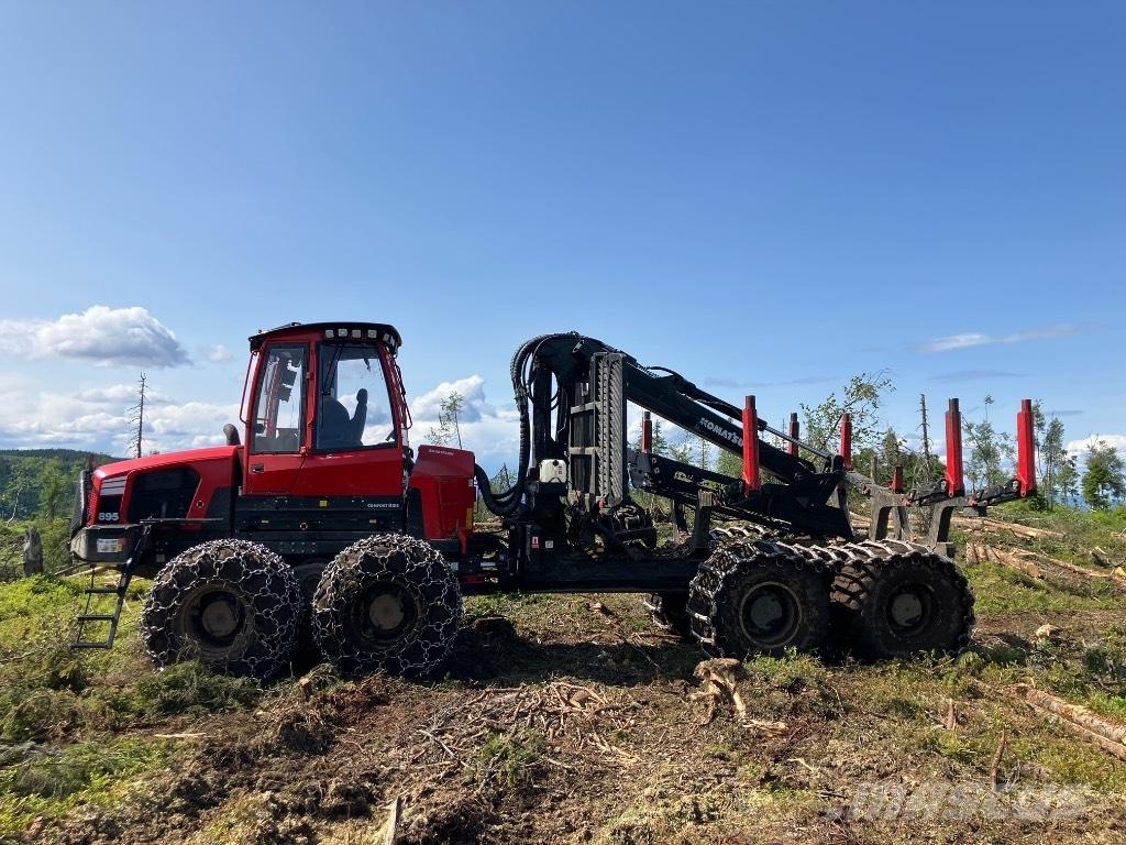 Komatsu 895 Uitrijwagens