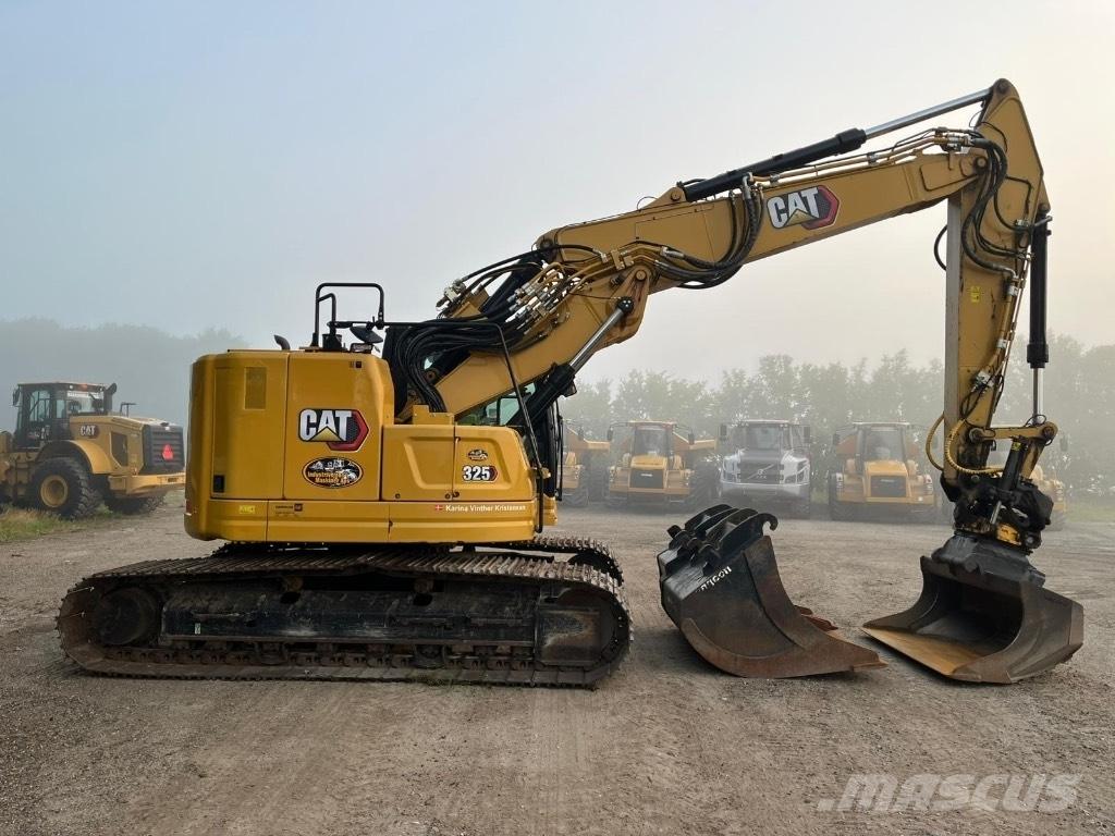 CAT 325 Rupsgraafmachines