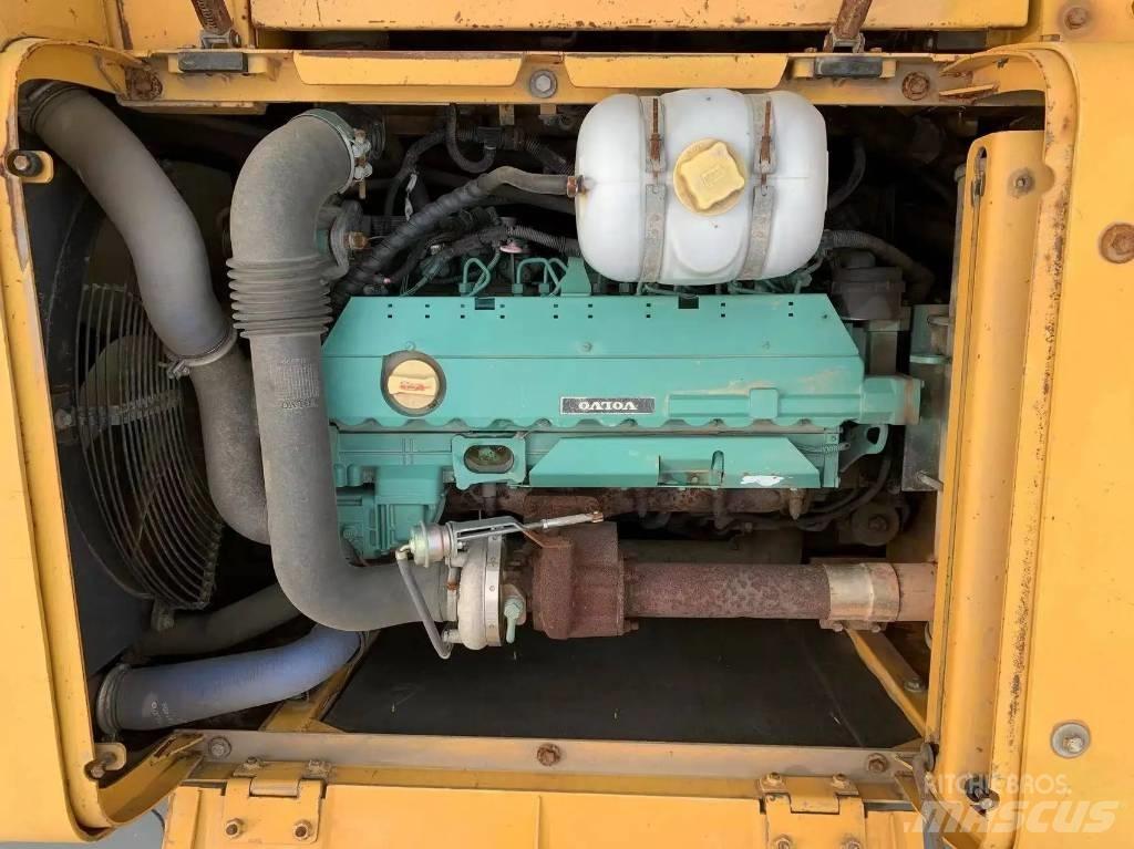 Volvo EC210 Rupsgraafmachines