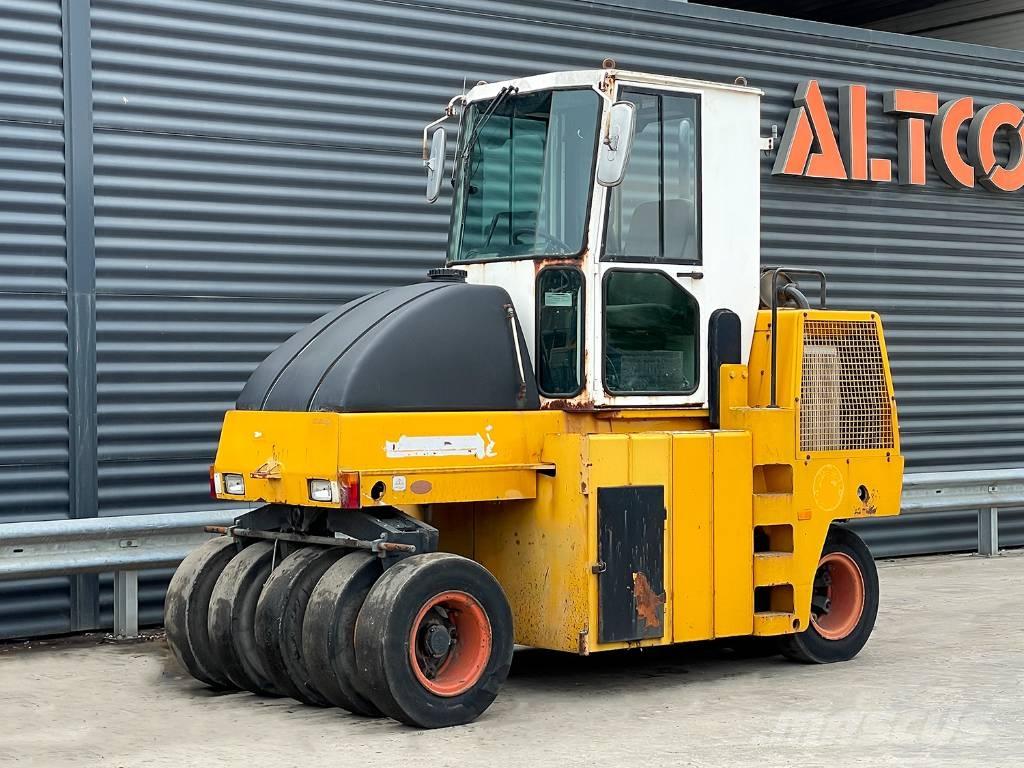 Dynapac CP 142 Bandenwalsen