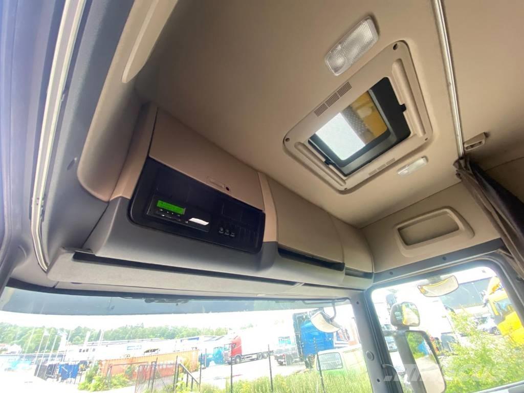 Scania R 490 LB Bakwagens met gesloten opbouw