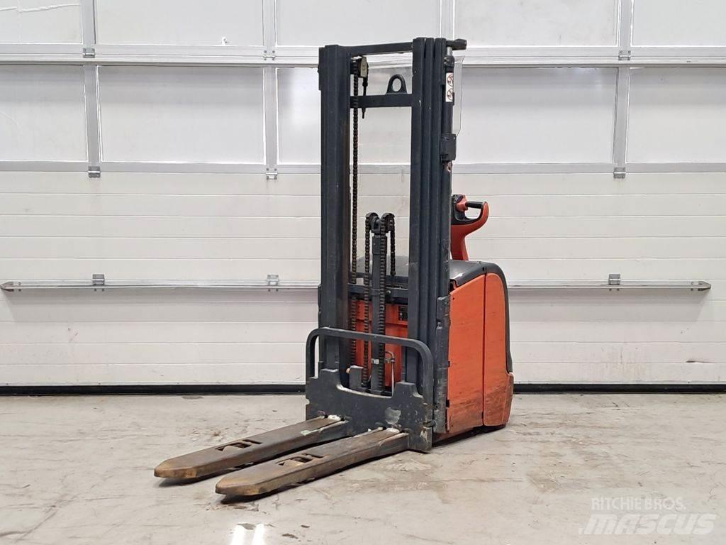Linde L14 Meeloop stapelaar