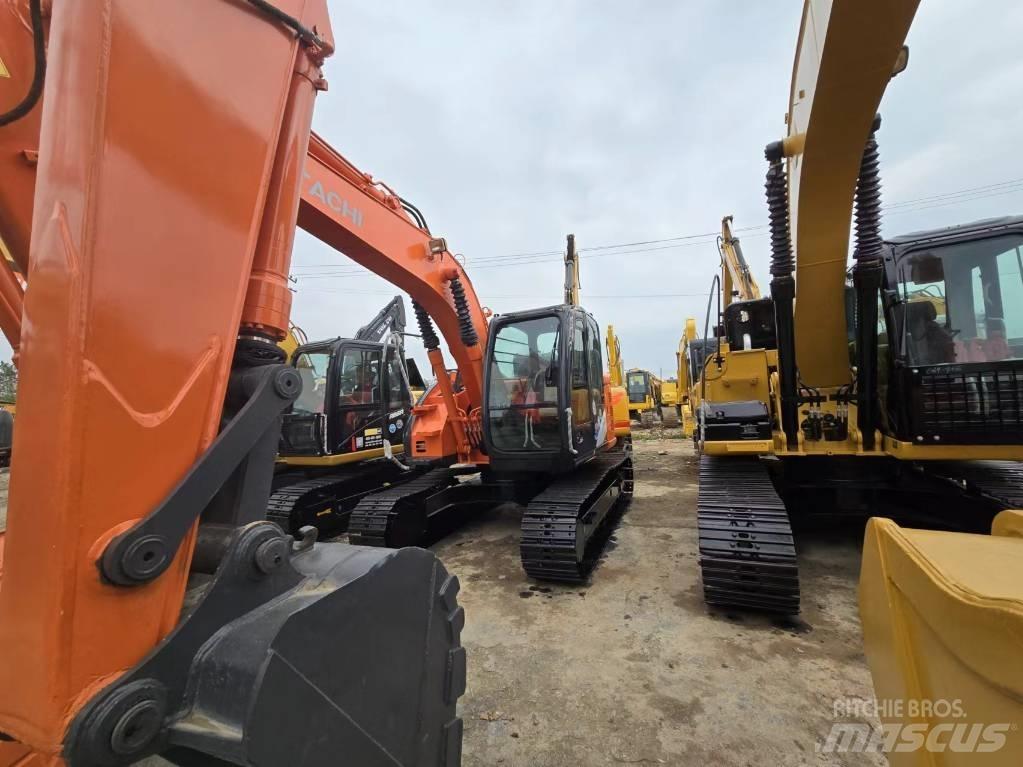 Hitachi ZX 135 US Rupsgraafmachines
