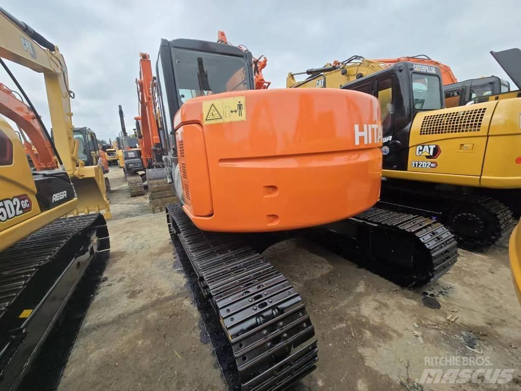Hitachi ZX 135 US Rupsgraafmachines