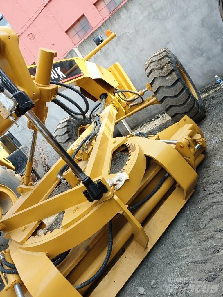 CAT 140K Graders