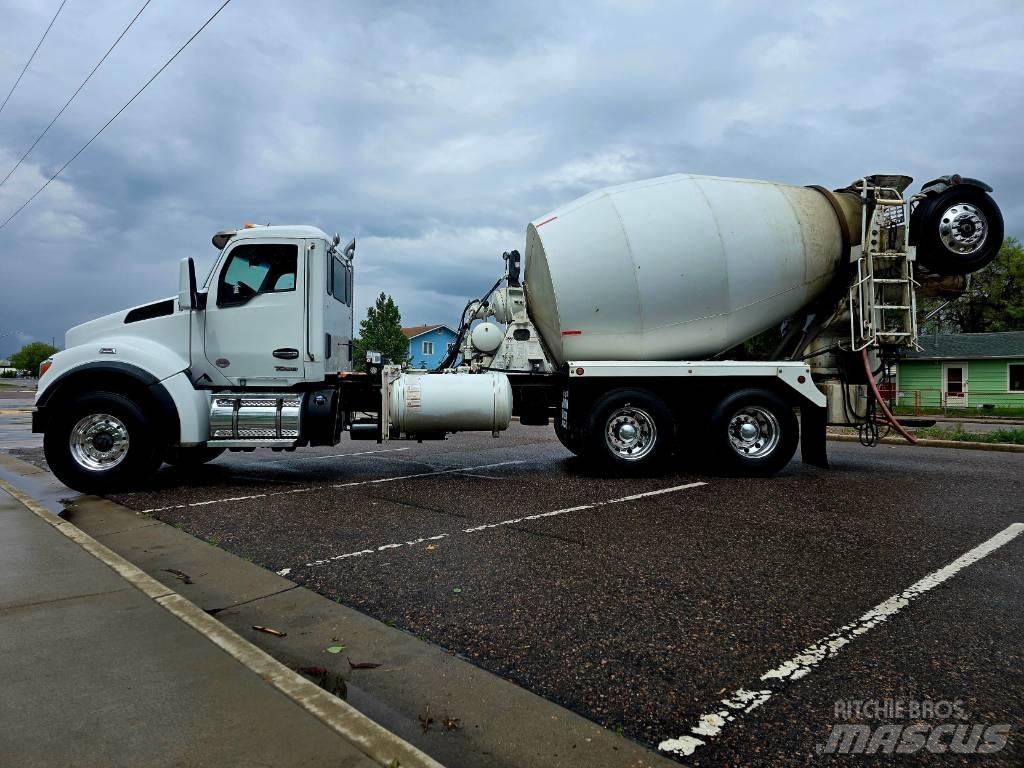 Kenworth T 880 Anders
