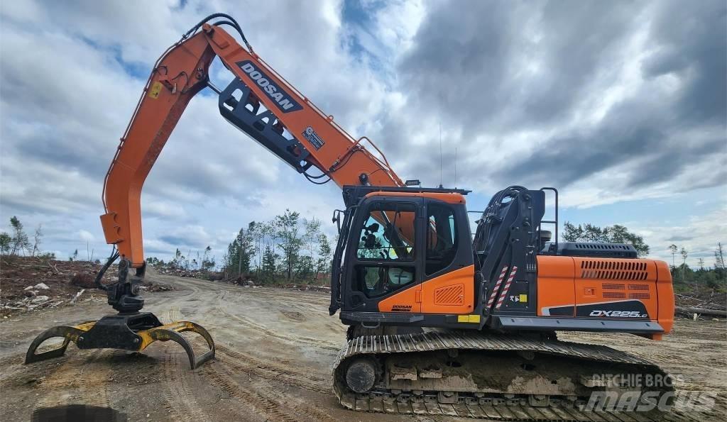 Doosan DX 225 LC-5 Rupsgraafmachines