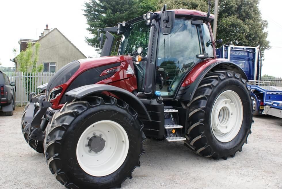 Valtra N 175 Versu Tractoren