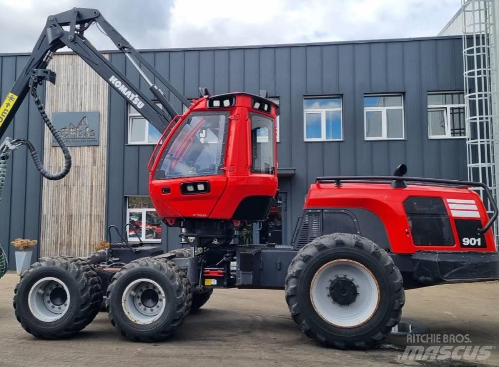 Komatsu 901 Harvesters