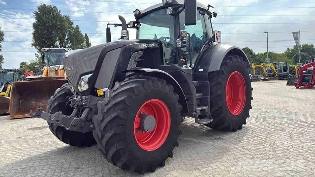 Fendt 828 Vario 0 Tractoren