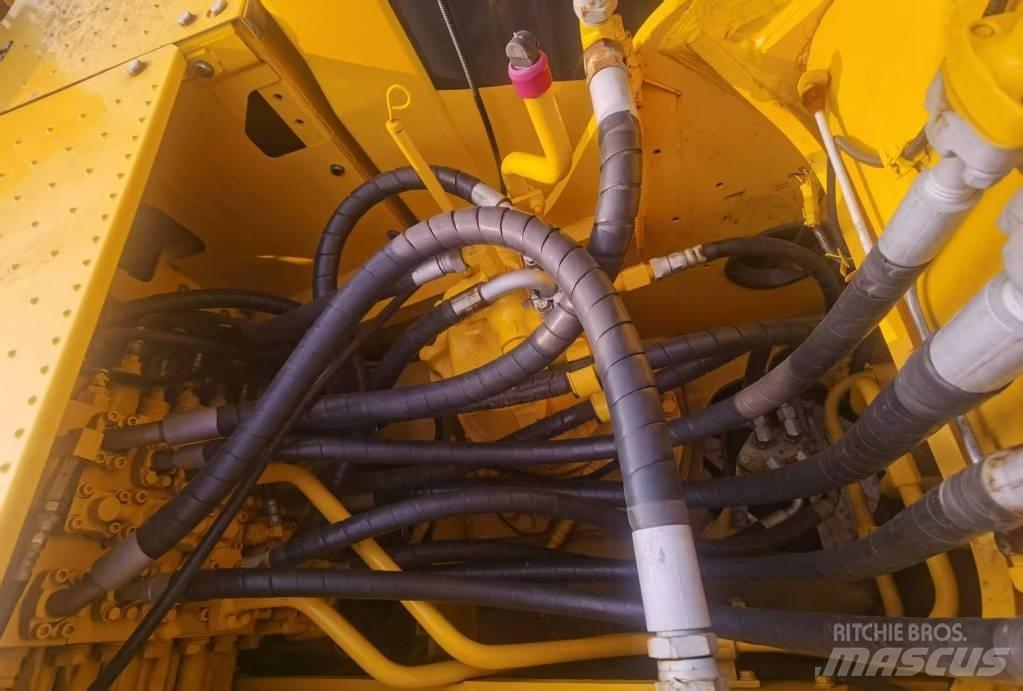 Komatsu PC 220-8 Rupsgraafmachines