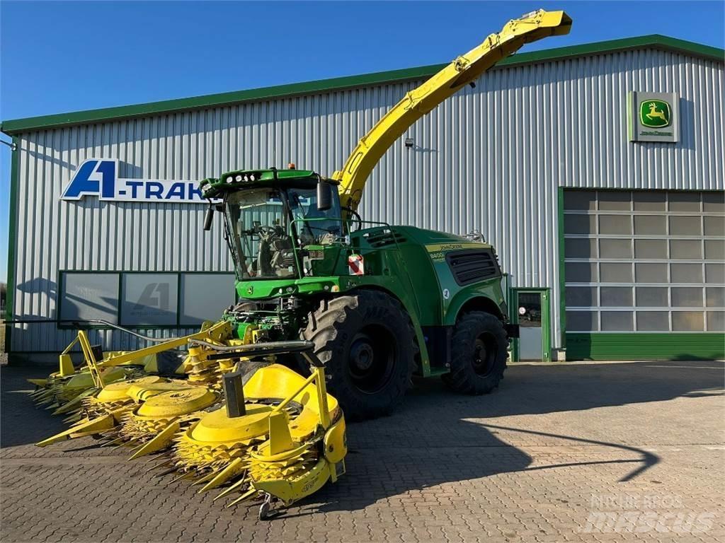 John Deere 8400i Getrokken veldhakselaar
