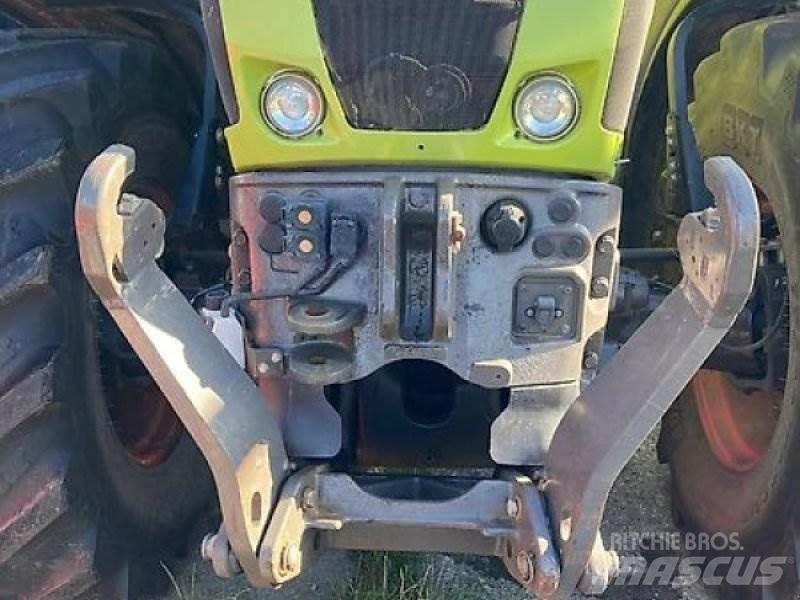 CLAAS Axion 830 Tractoren