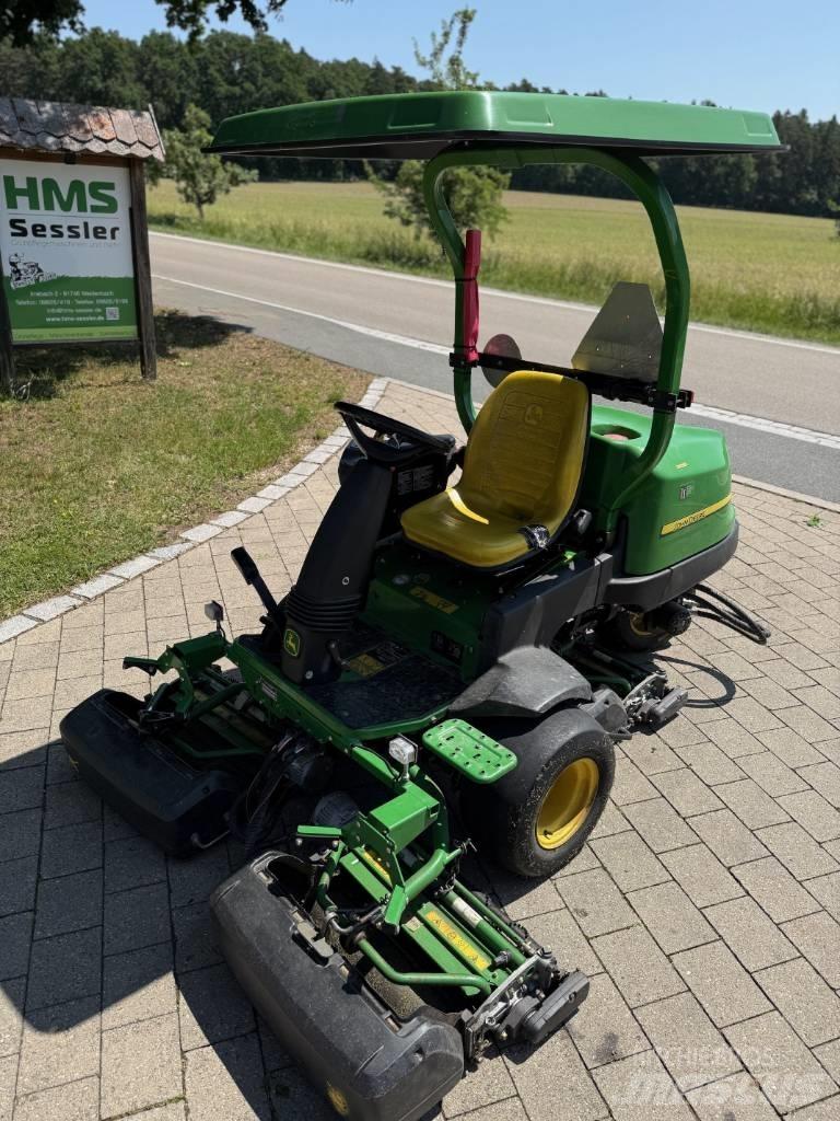 John Deere 2500 E Greensmaaier