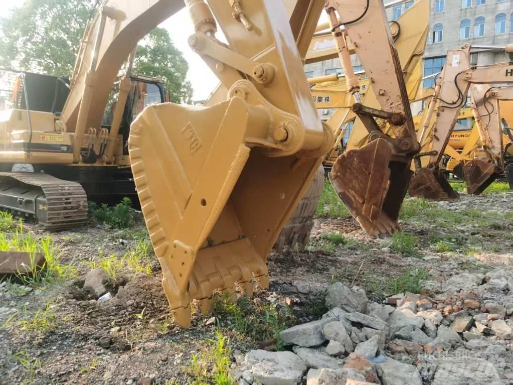 CAT 325 C Rupsgraafmachines