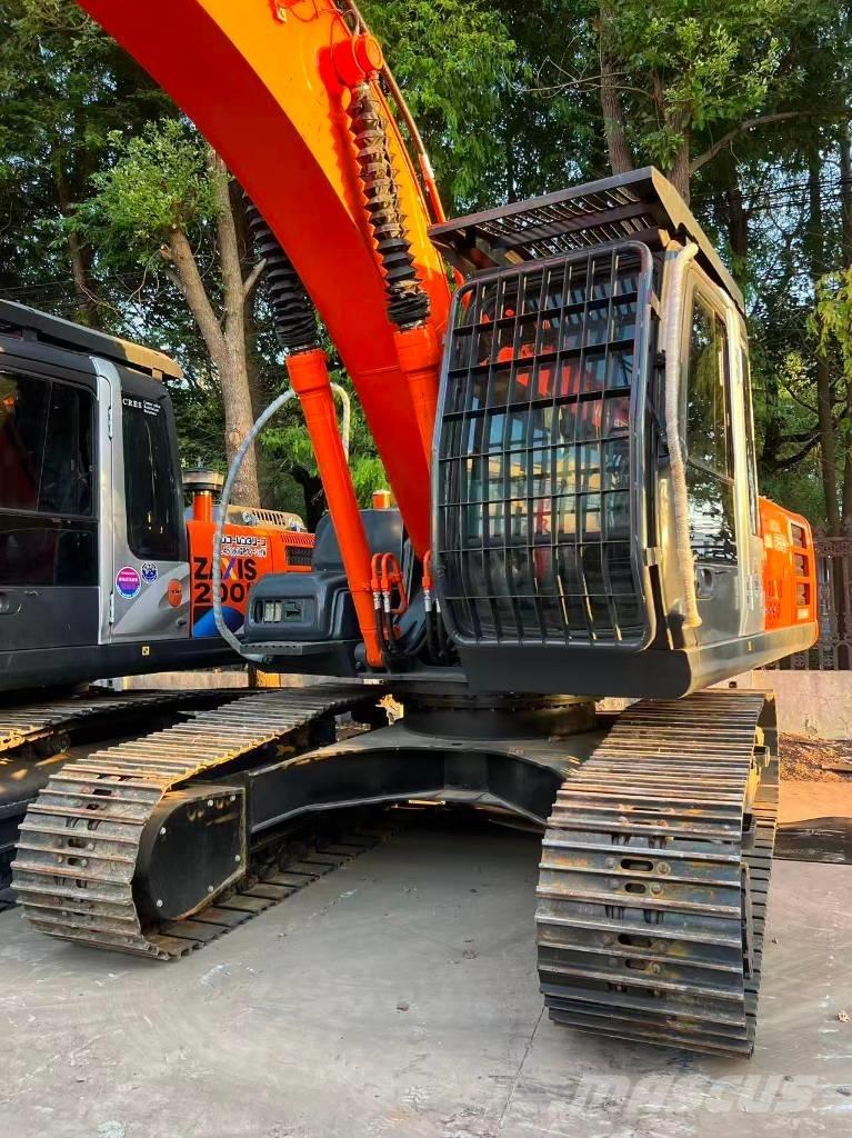 Hitachi ZX 200-3 Rupsgraafmachines