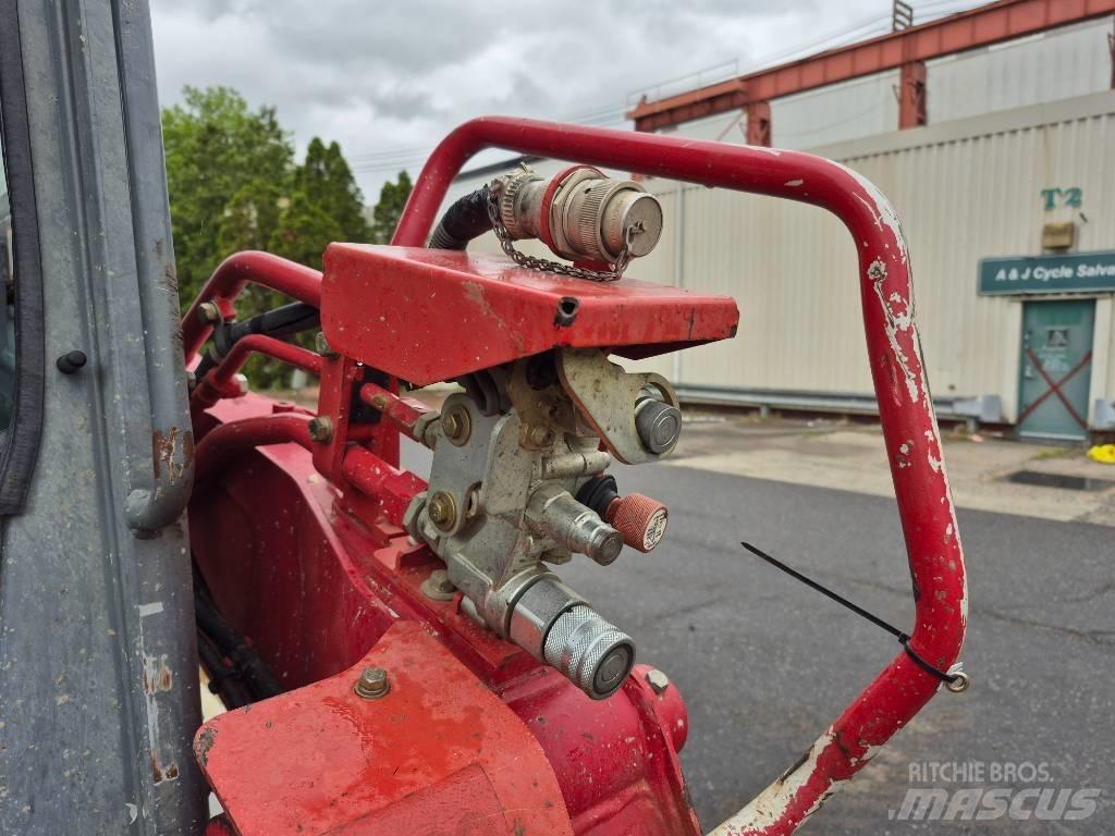 Takeuchi TL12 Schrankladers