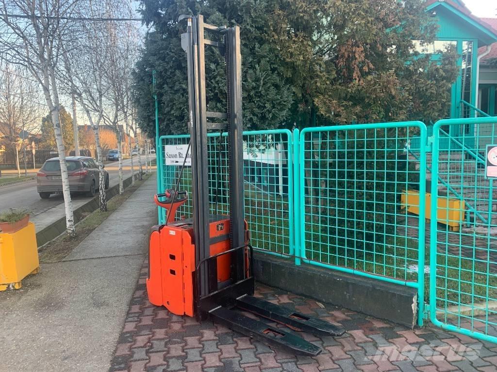 Linde L 20 V-2502 Zelfrijdende stapelaars