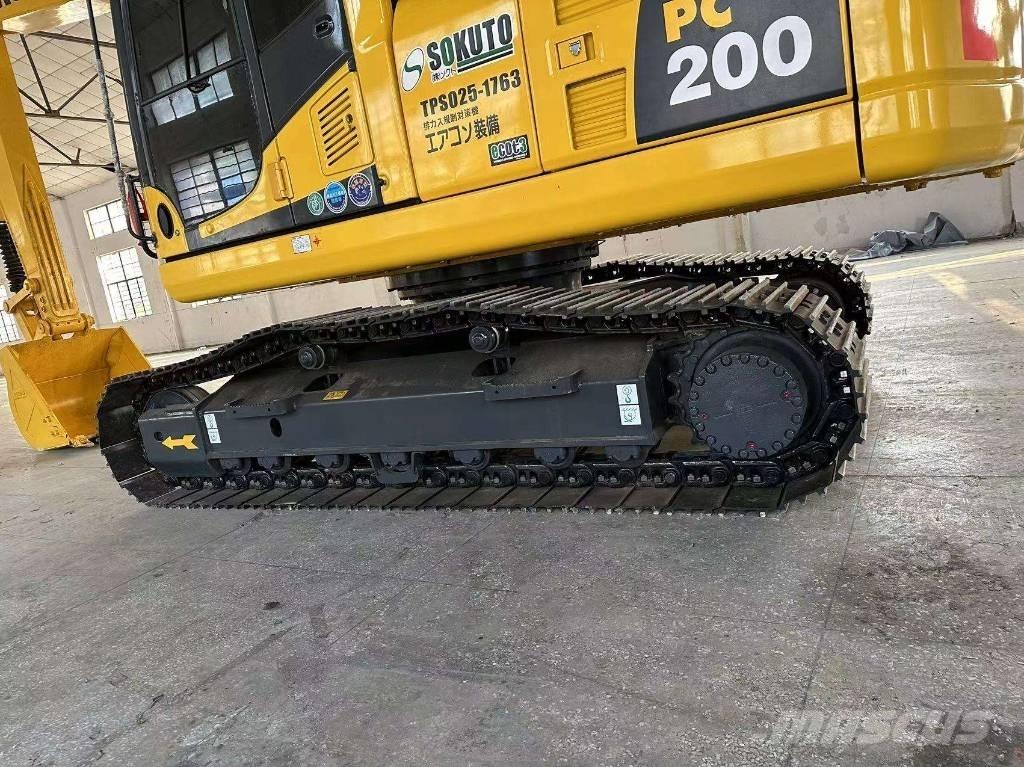 Komatsu PC 200-8 Rupsgraafmachines