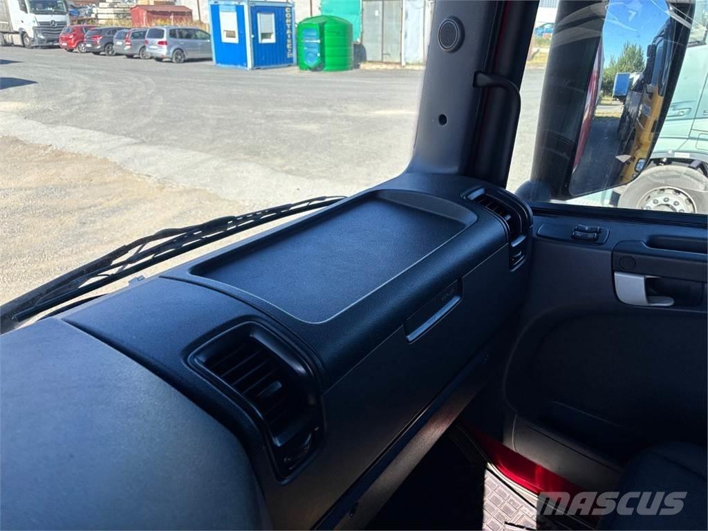 Scania R 490 Trekkers