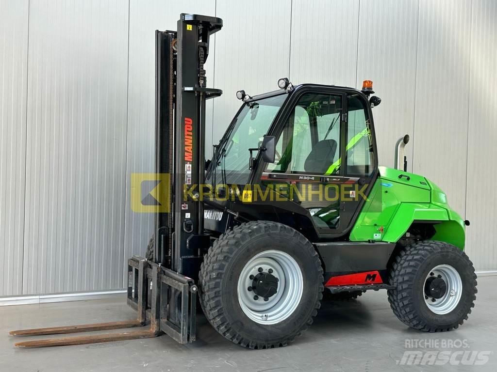 Manitou M30-4 Vorkheftruck voor zwaar terrein