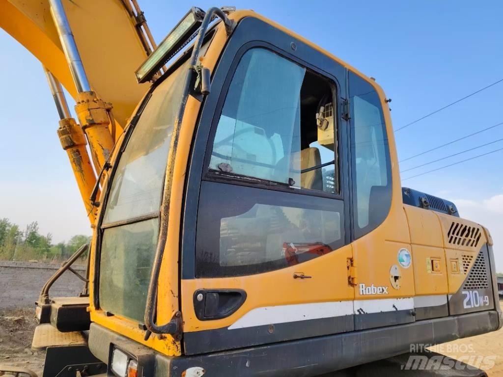 Hyundai R210W-9 Wielgraafmachines