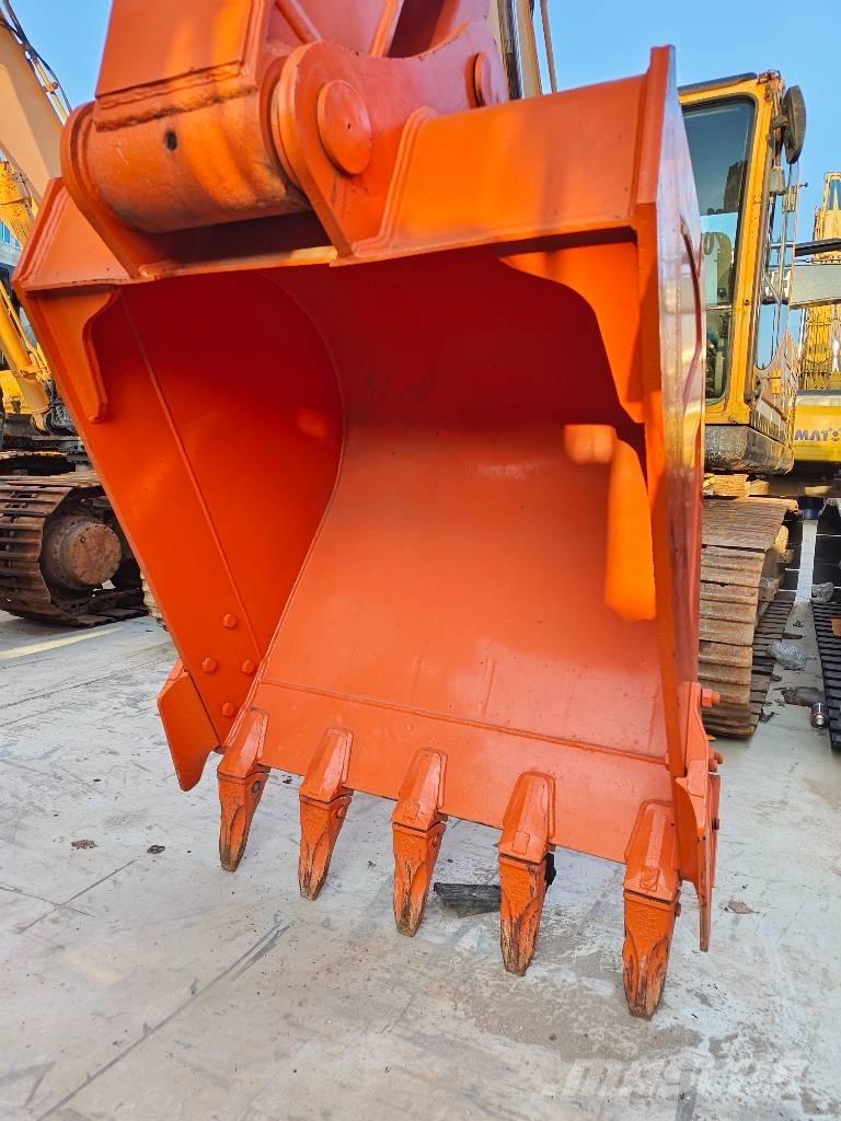 Hitachi ZX 210 Rupsgraafmachines