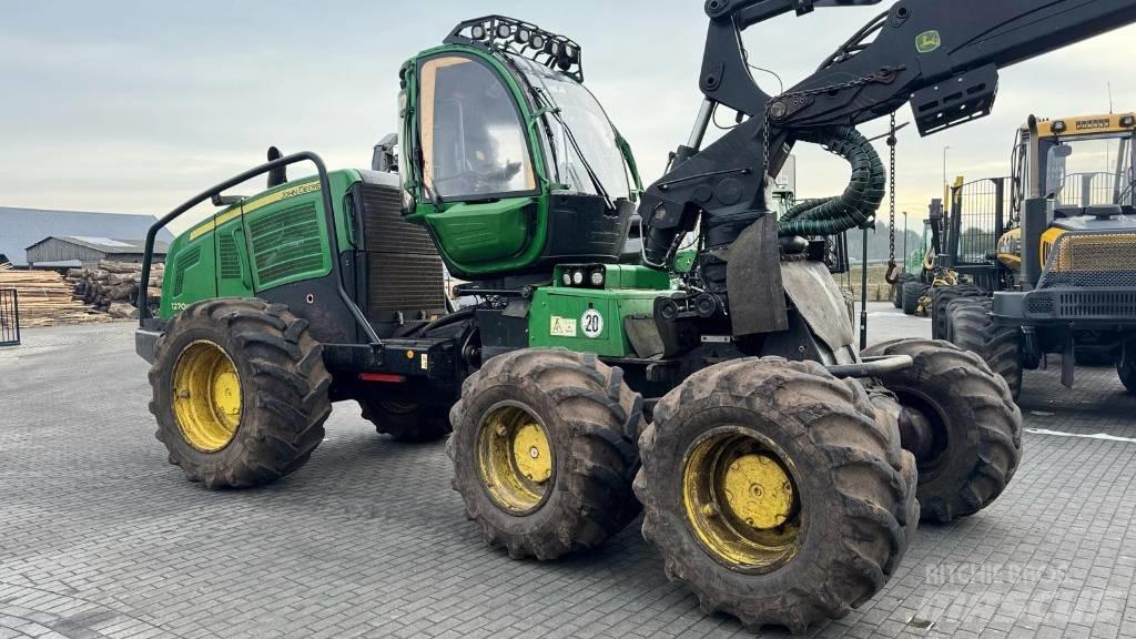 John Deere 1270 E Harvesters