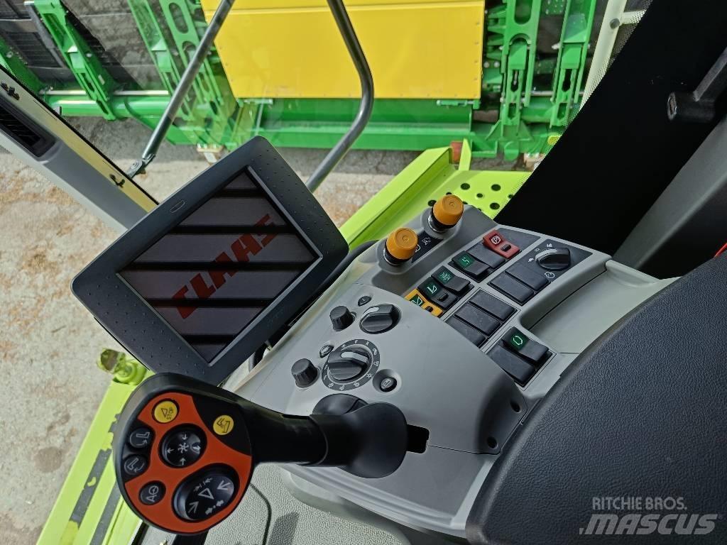 CLAAS Lexion 670 Maaidorsmachines