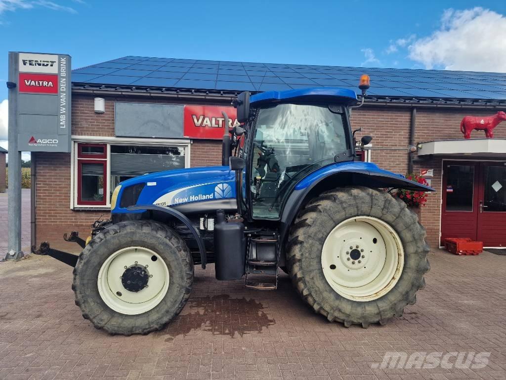 New Holland TS 135 A Tractoren