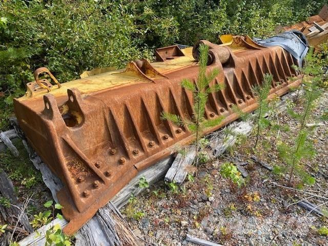 Komatsu D 155 AX Bladen