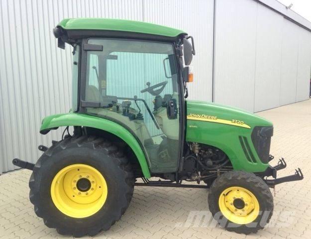 John Deere 3720 Tractoren