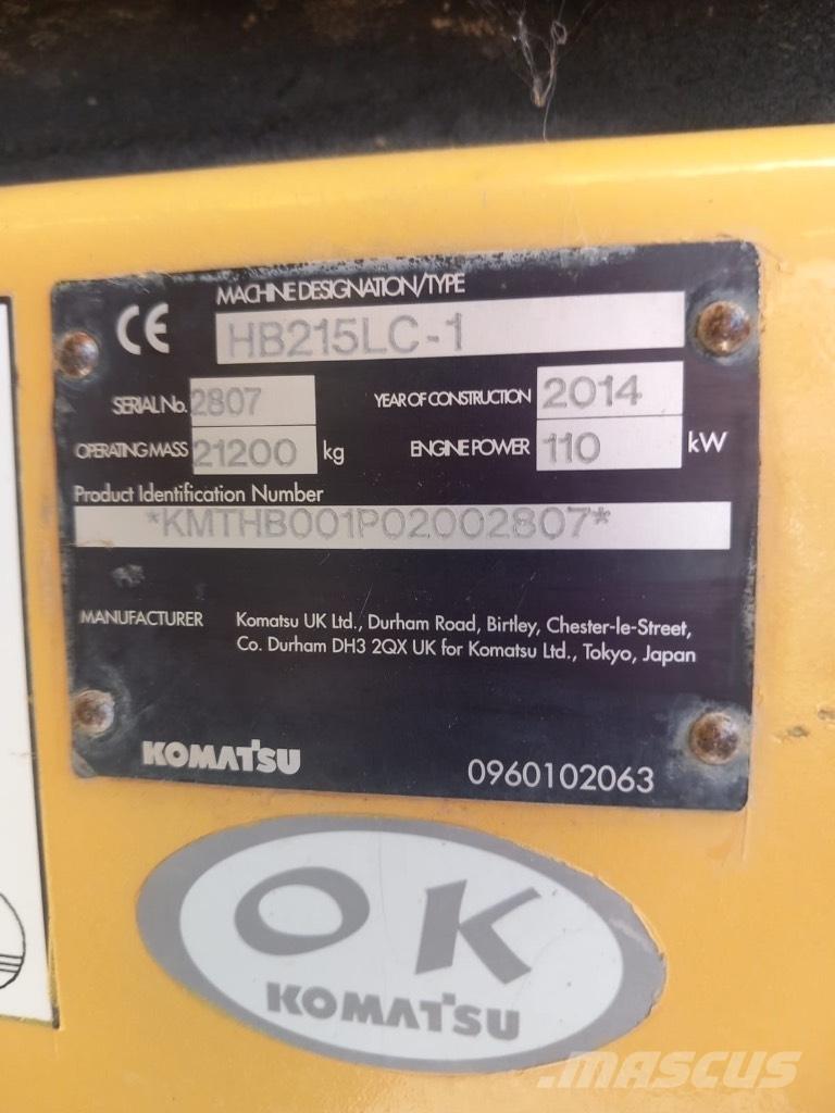 Komatsu HB 215 LC-1 Gieken en dippers