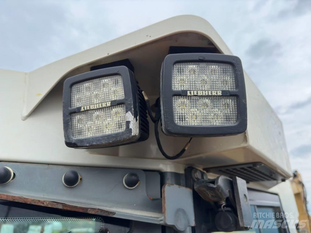 Liebherr PR 736 LGP Rupsdozers