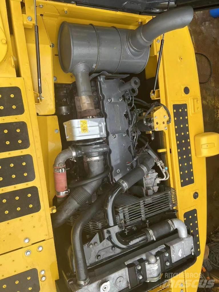 Komatsu PC 210 LC Rupsgraafmachines
