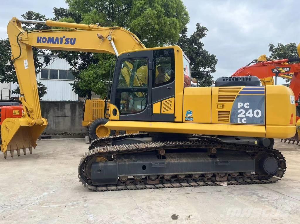Komatsu PC 240 LC Rupsgraafmachines