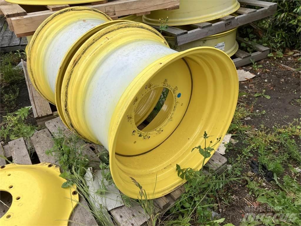 John Deere 20x30 Banden, wielen en velgen