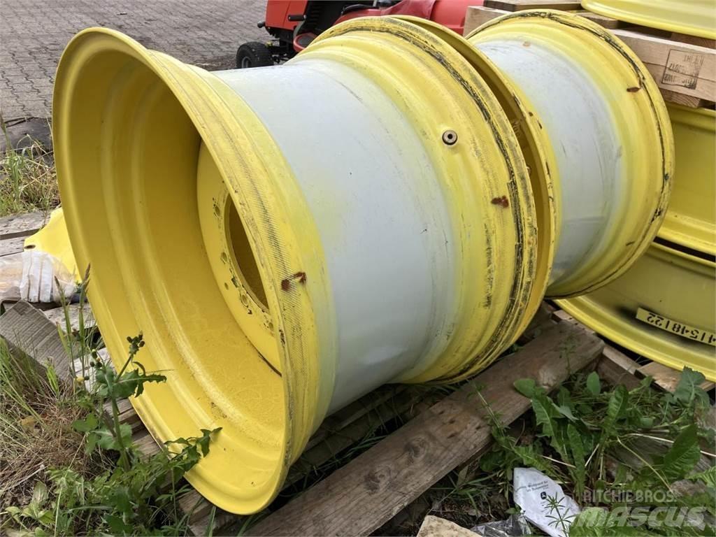 John Deere 20x30 Banden, wielen en velgen