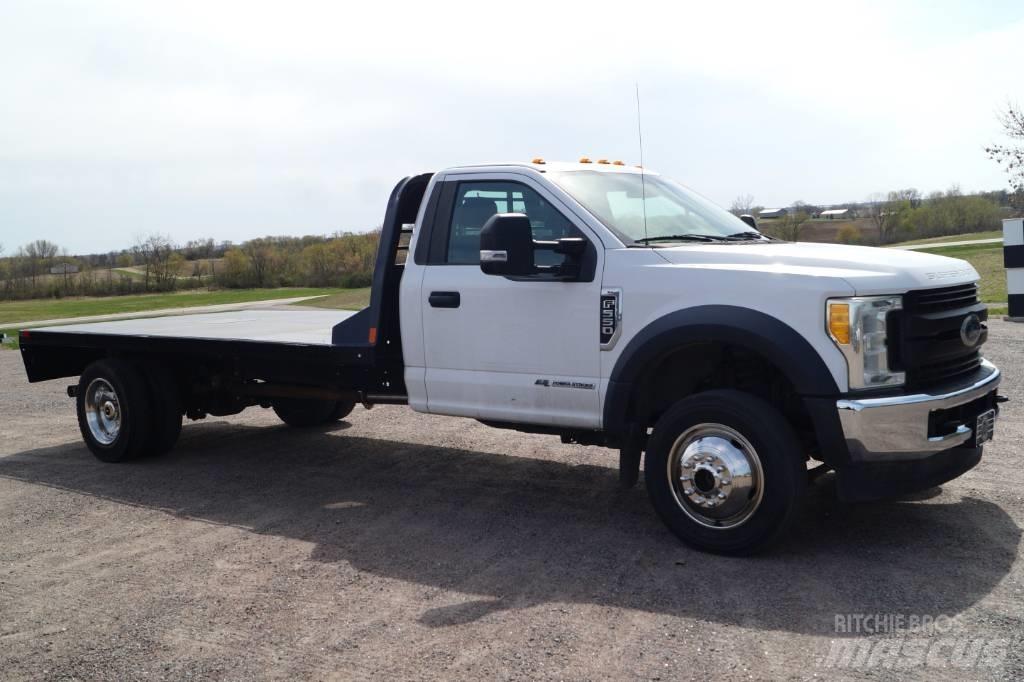 Ford F 550 XL SD Platte bakwagens