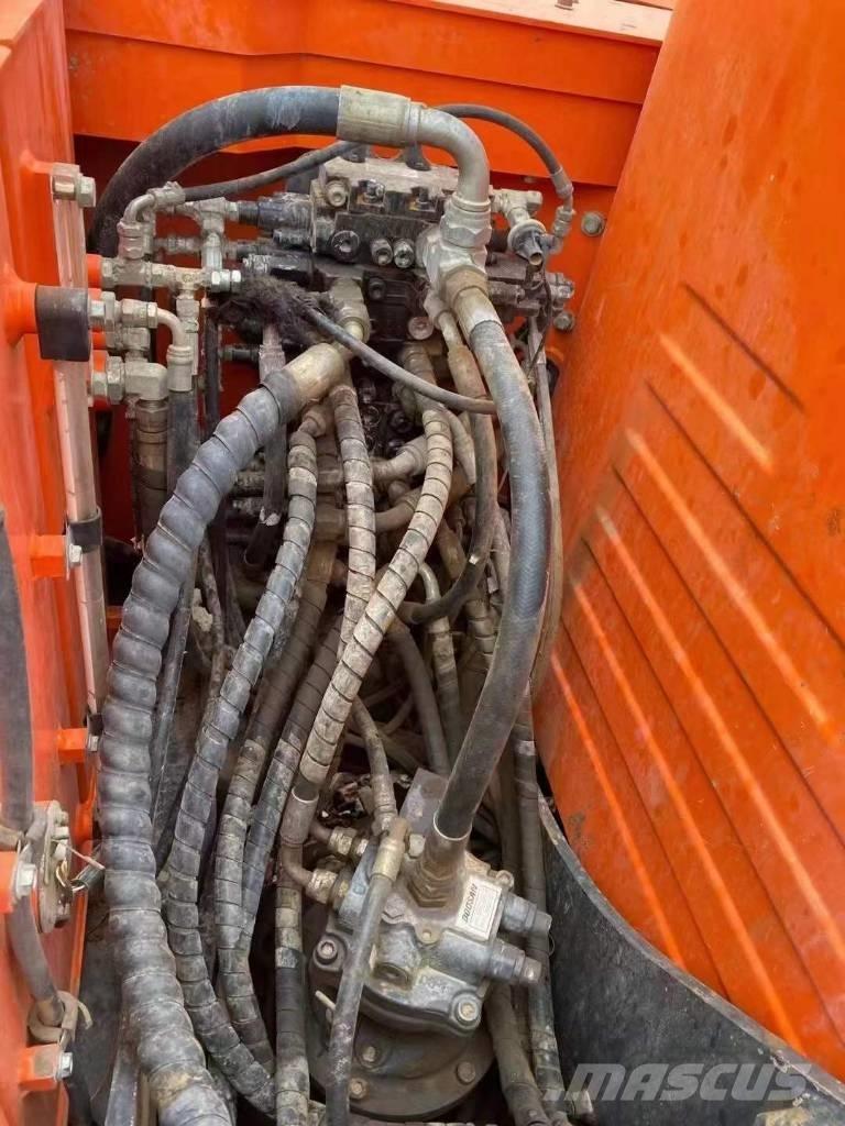 Doosan DX 75 Rupsgraafmachines