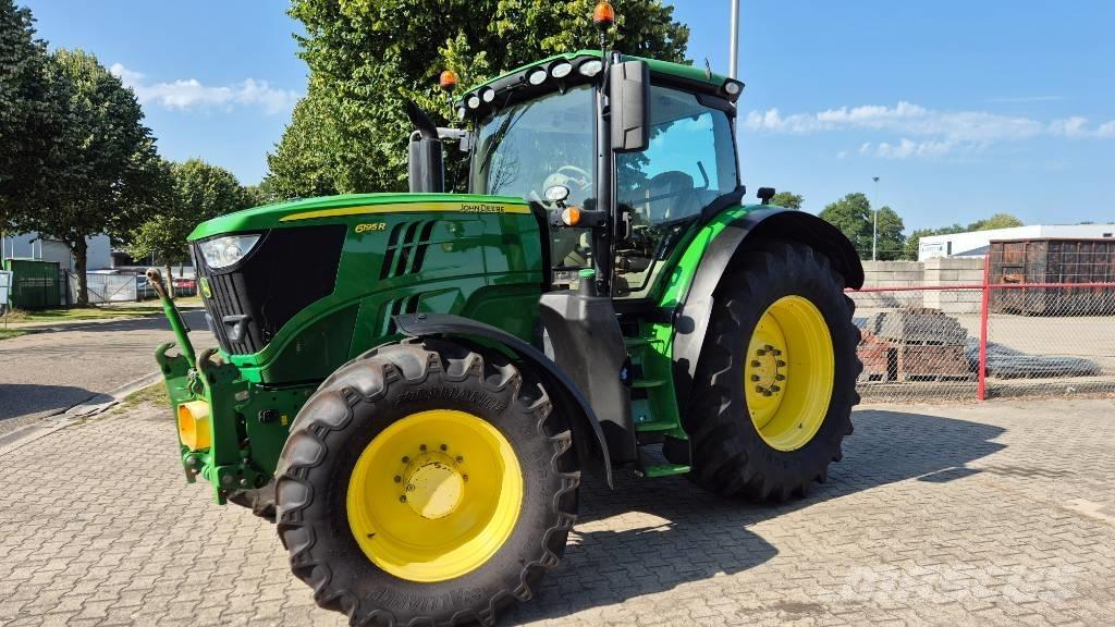John Deere 6195 R Tractoren