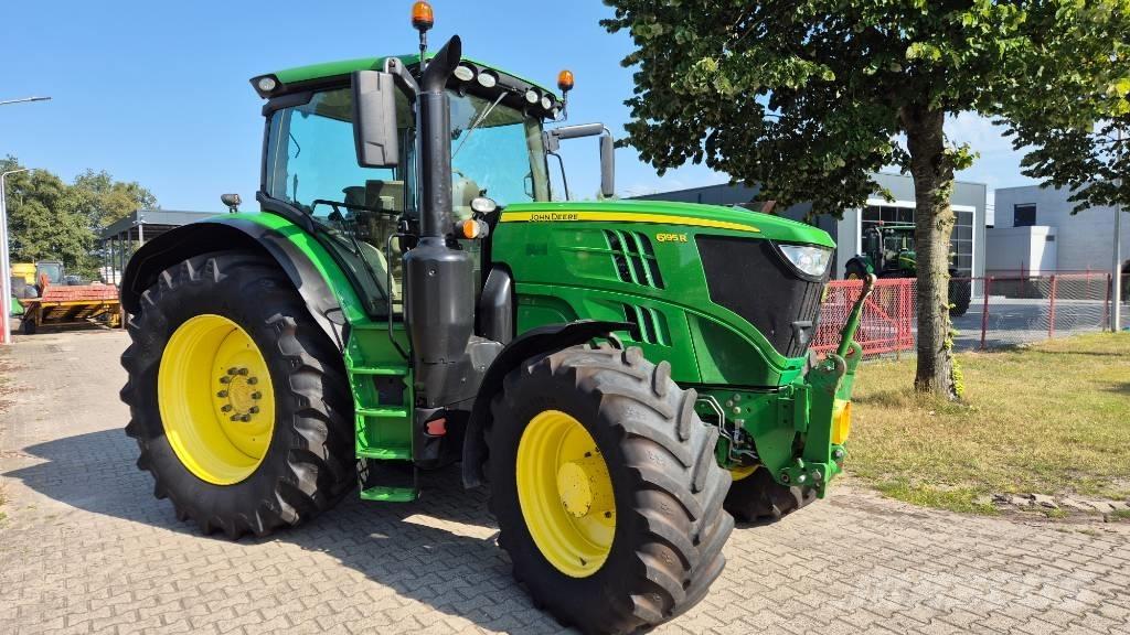 John Deere 6195 R Tractoren