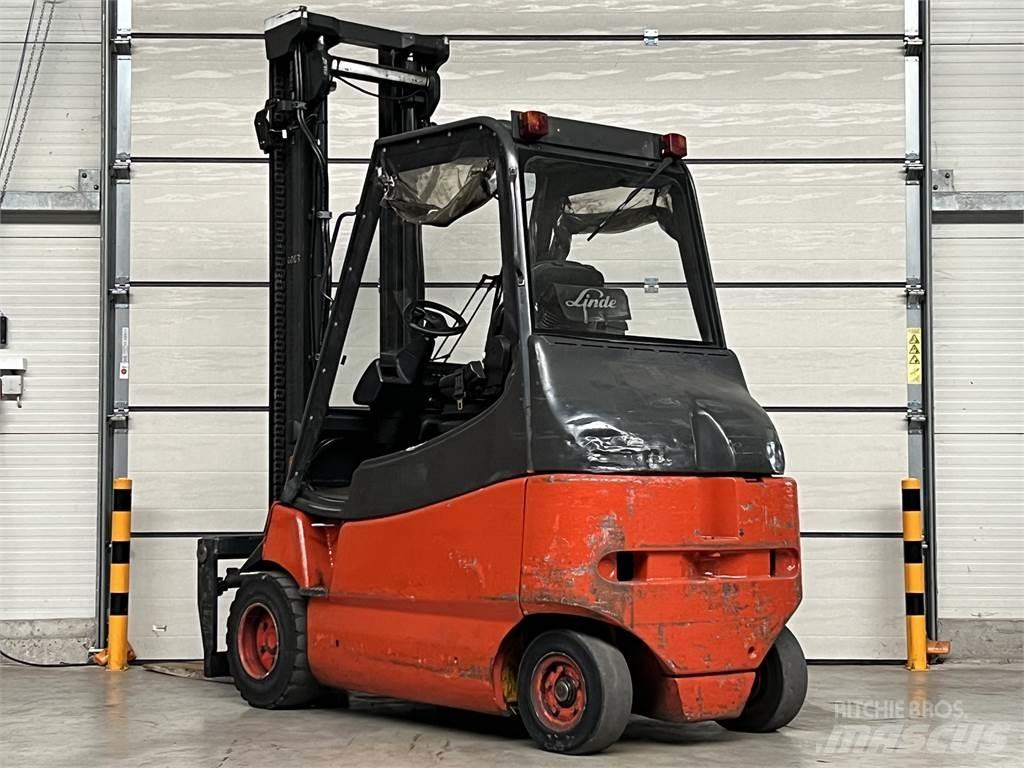 Linde E30 / 03 / 600 Elektrische heftrucks