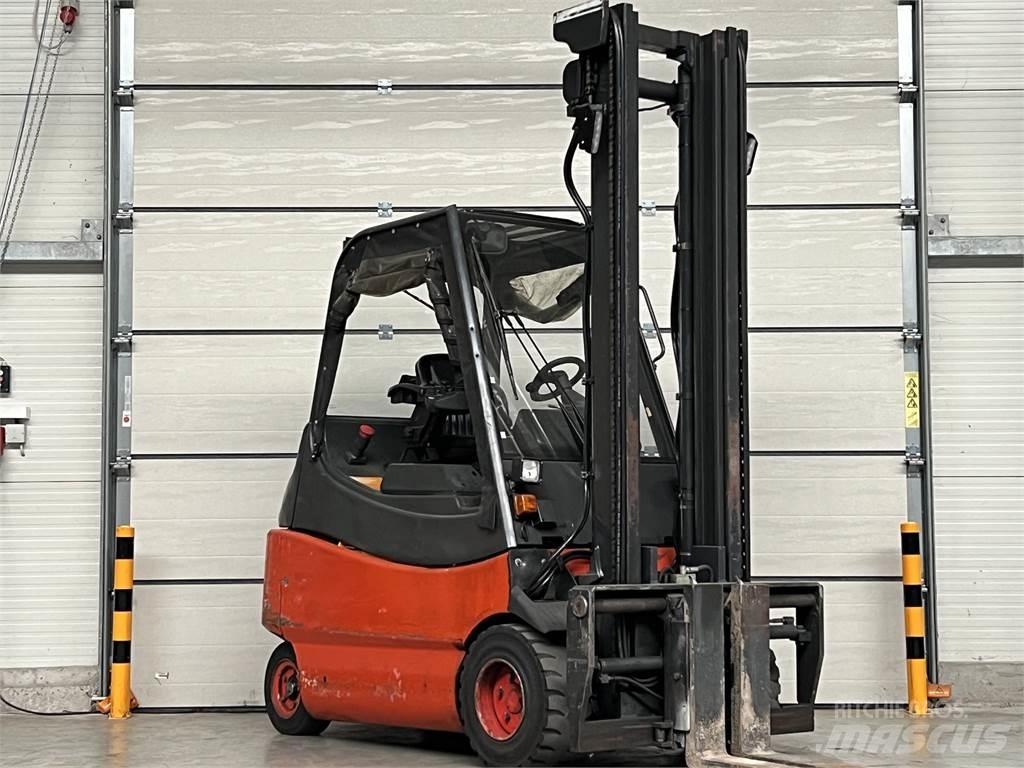 Linde E30 / 03 / 600 Elektrische heftrucks